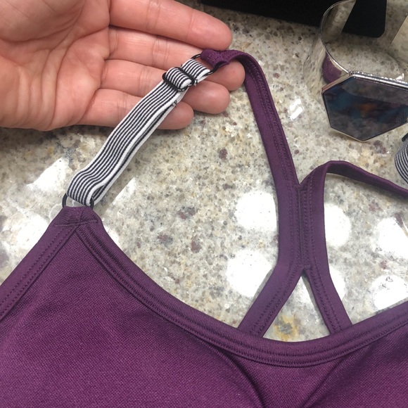 3/ $30 S/P Victoria Secret Sports Bra - Picture 4 of 6